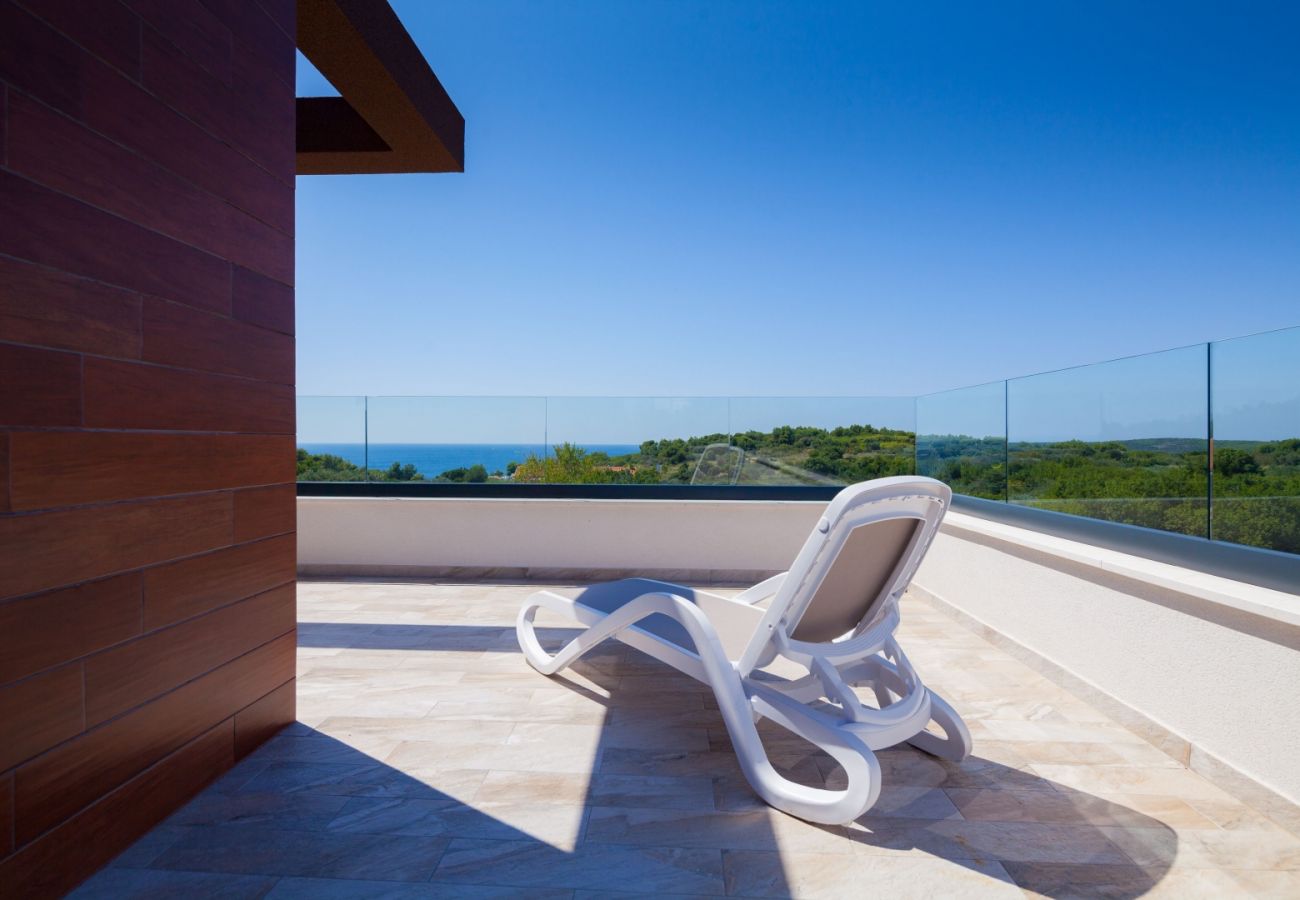 Villa in Premantura - Luxury Villa Eligo near Medulin with private pool and sea view