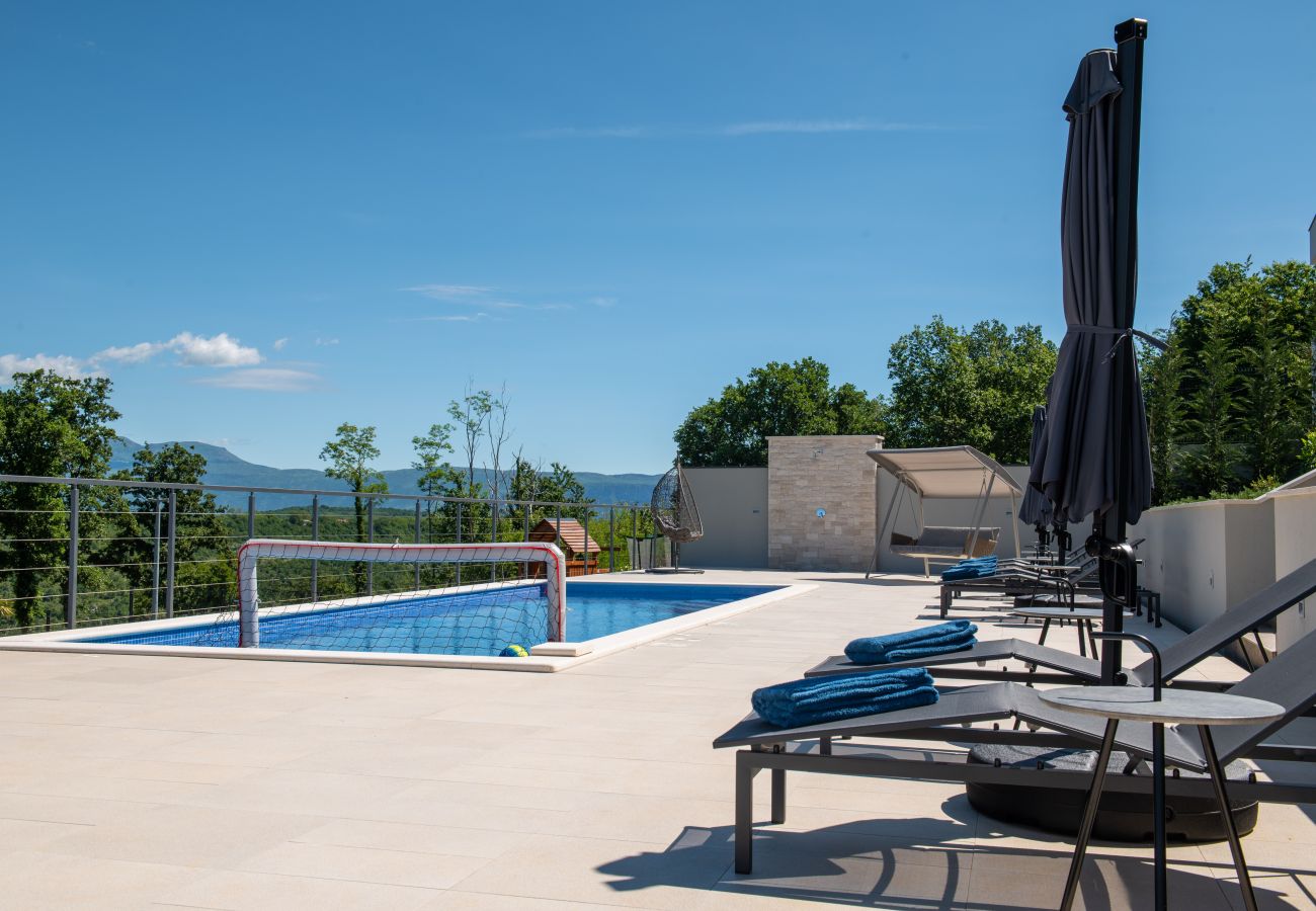 Villa in Sveta Nedelja - Luxury Villa Callista near Labin with large garden and Pool Heating