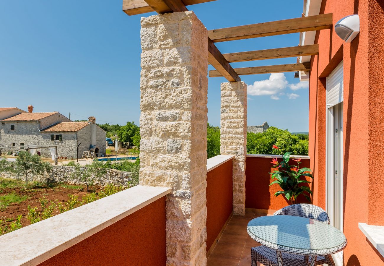 Villa in Bratulici - Villa Delle Rondini in Central Istria with Whirlpool and Sauna for 8 persons