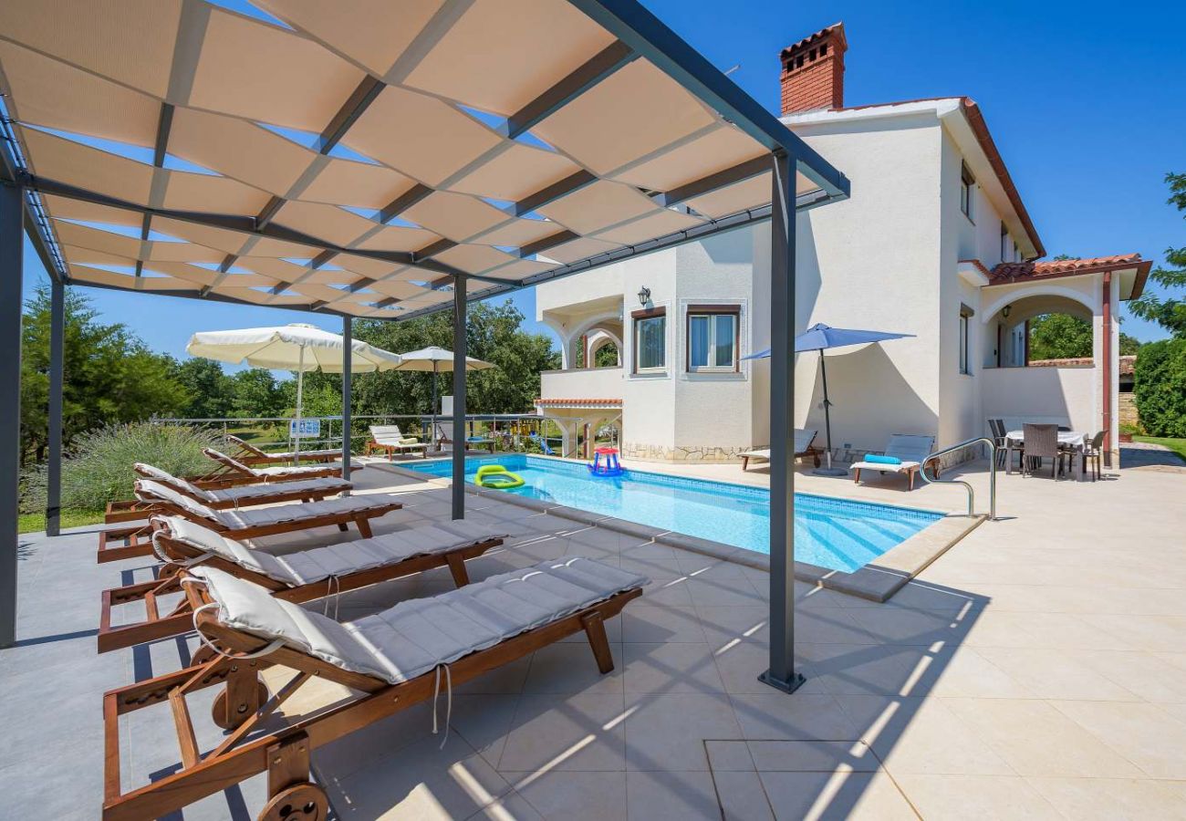 Villa in Micetici - Villa Eufemia near Poreč with large garden and outdoor playground for kids