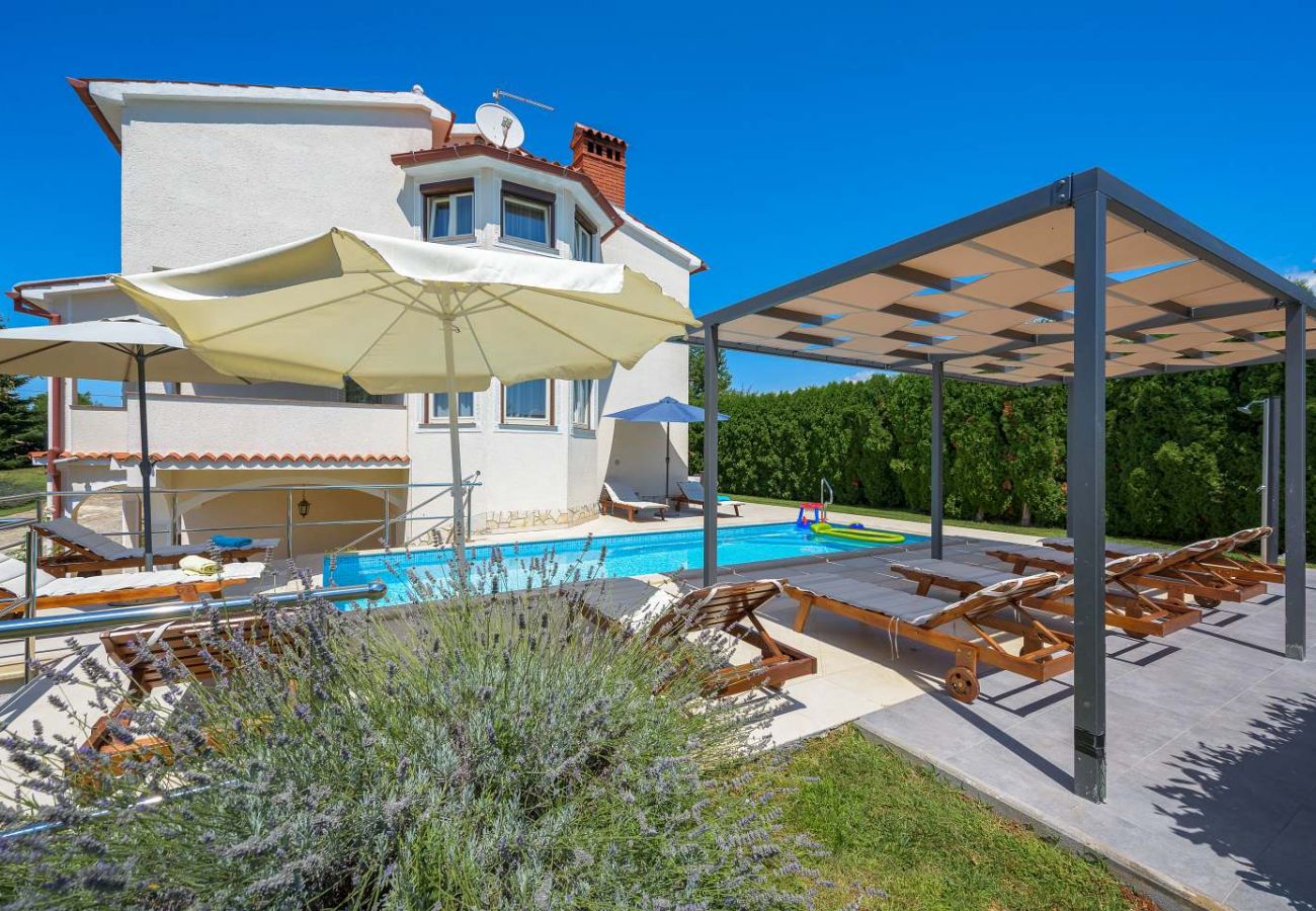 Villa in Micetici - Villa Eufemia near Poreč with large garden and outdoor playground for kids