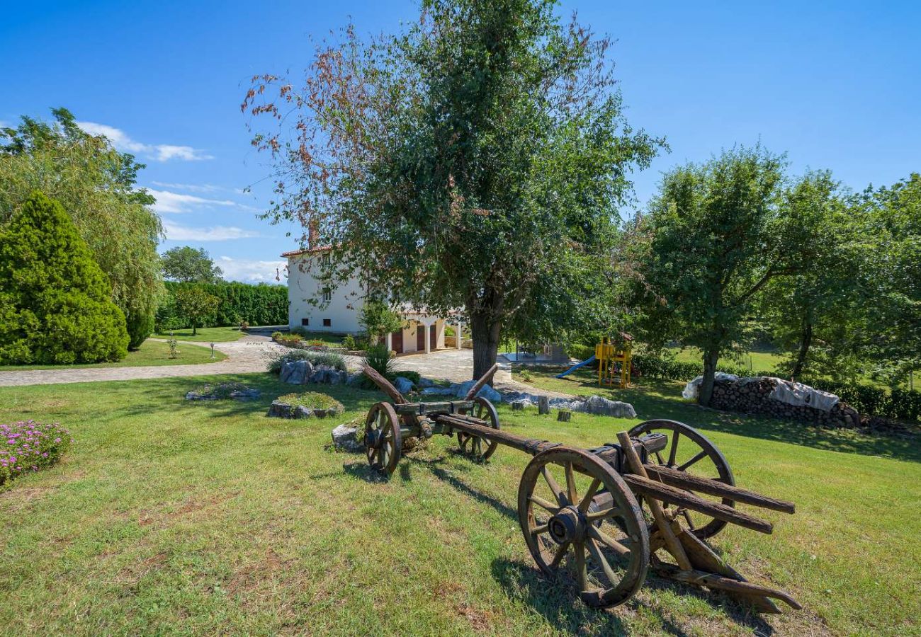 Villa in Micetici - Villa Eufemia near Poreč with large garden and outdoor playground for kids