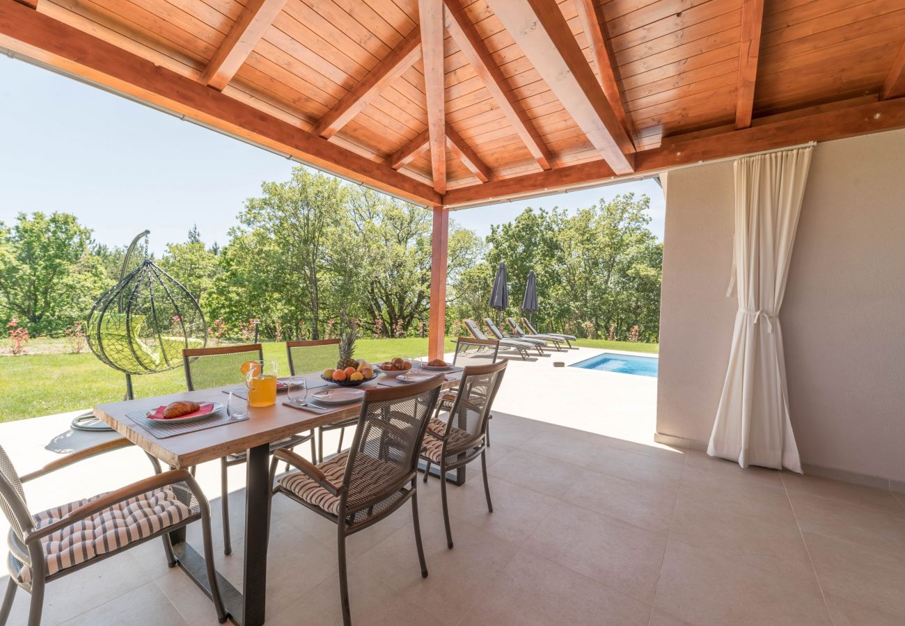 Villa in Marušici - Villa Fiore in Central Istria suitable for families and cyclists