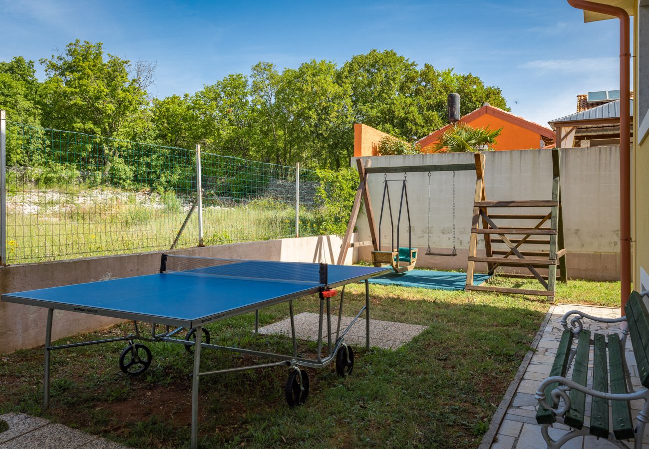 Villa in Rakalj - Villa Krase kids friendly for 10 persons near Rakalj with sauna - fitness & playground