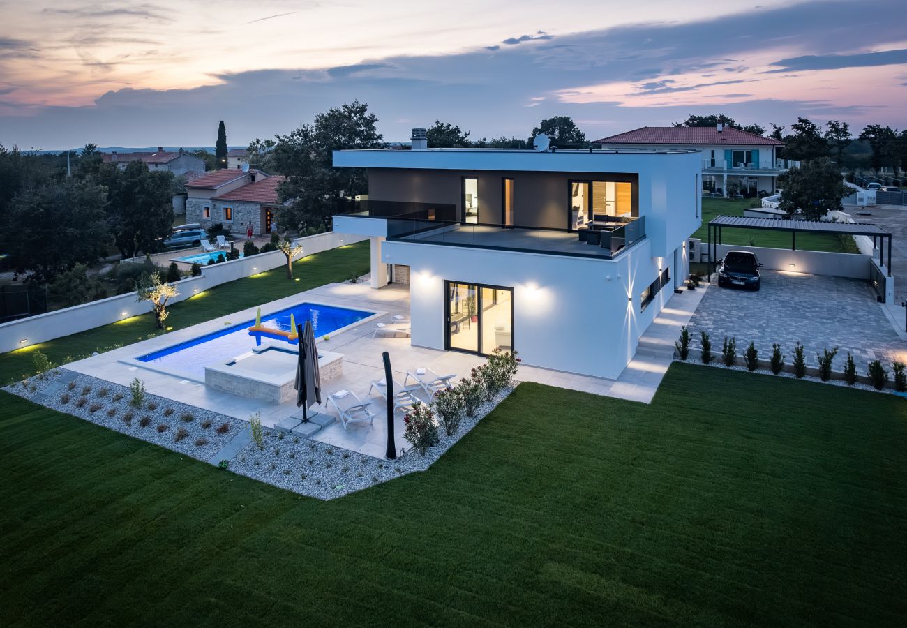 Villa in Juršici - Villa MaEm in Central Istria for families with Sauna, Whirlpool & Sea View