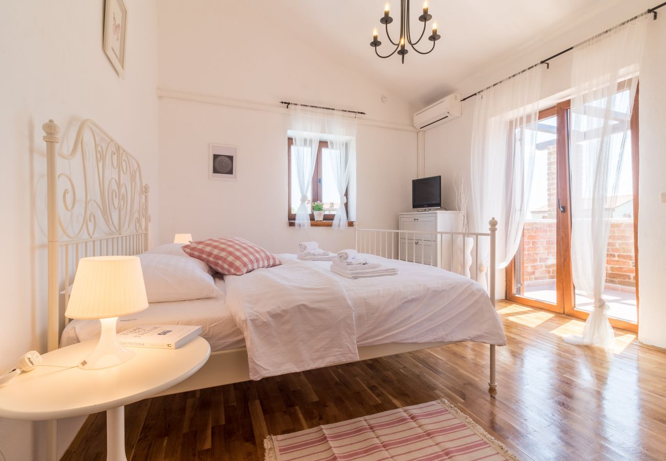 Villa in Butkovici - Villa Maja in Central Istria for families and kids in a Resort