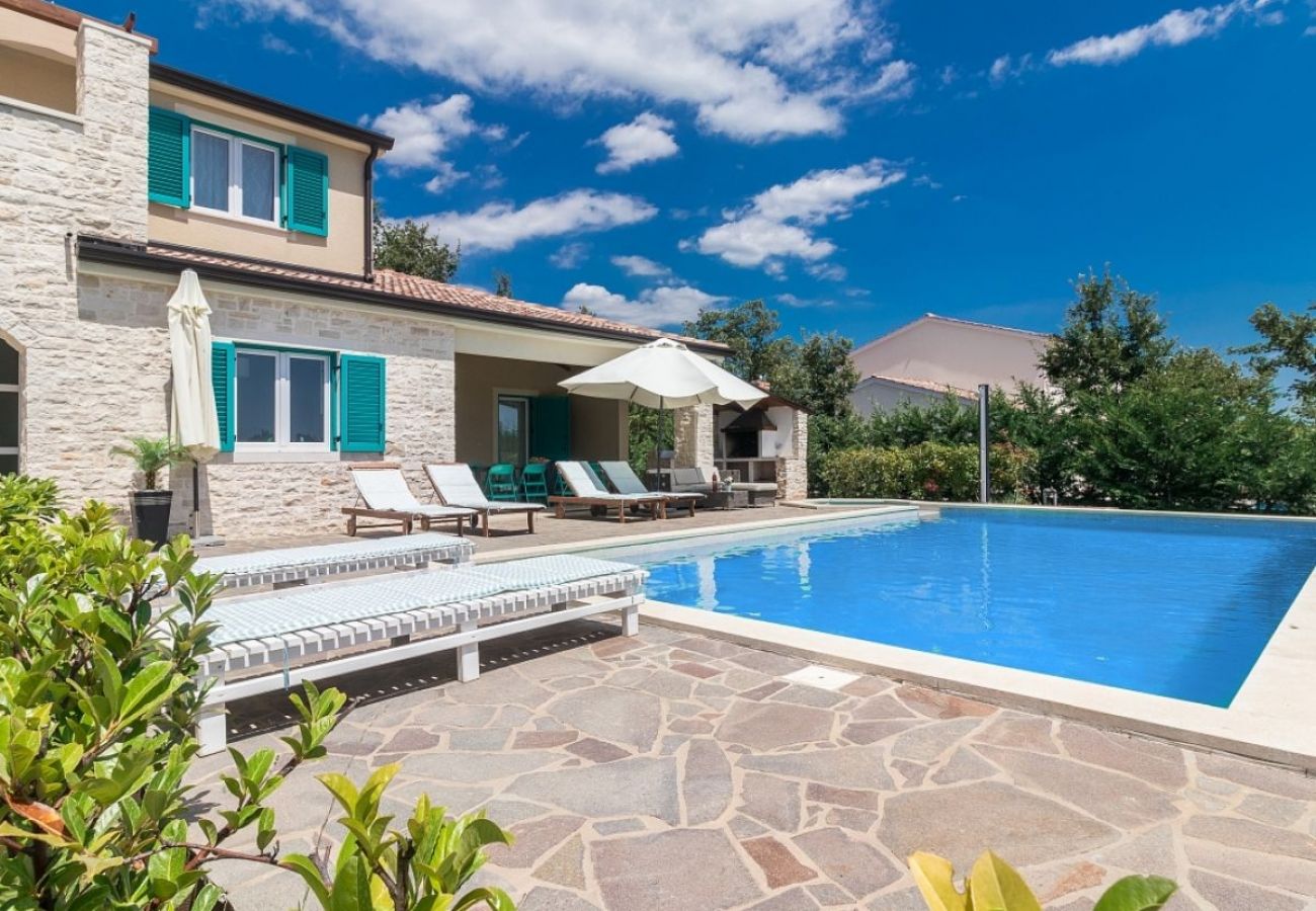 Villa in Mužini - Villa Martha in Central Istria with private pool - wellness / table tennis for 12 persons