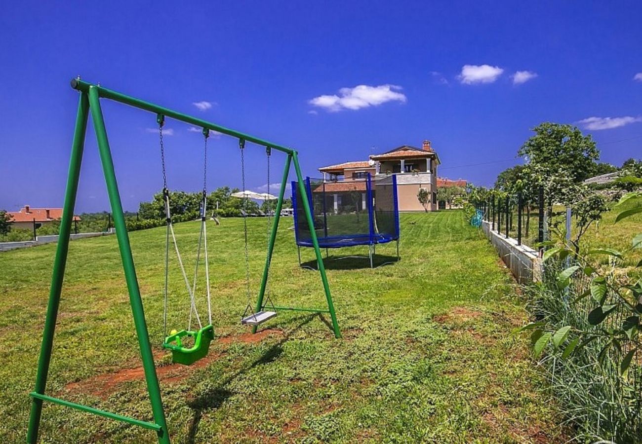 Villa in Tinjan - Villa Roza in Central Istria with large garden and playground for kids - Whirlpool