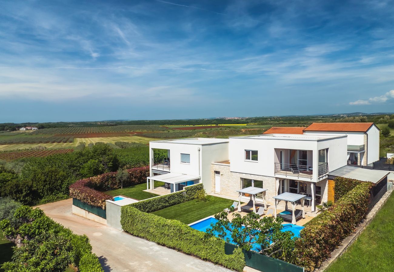 Villa in Bužinija - Villa Sky Dream for 8 persons near Novigrad