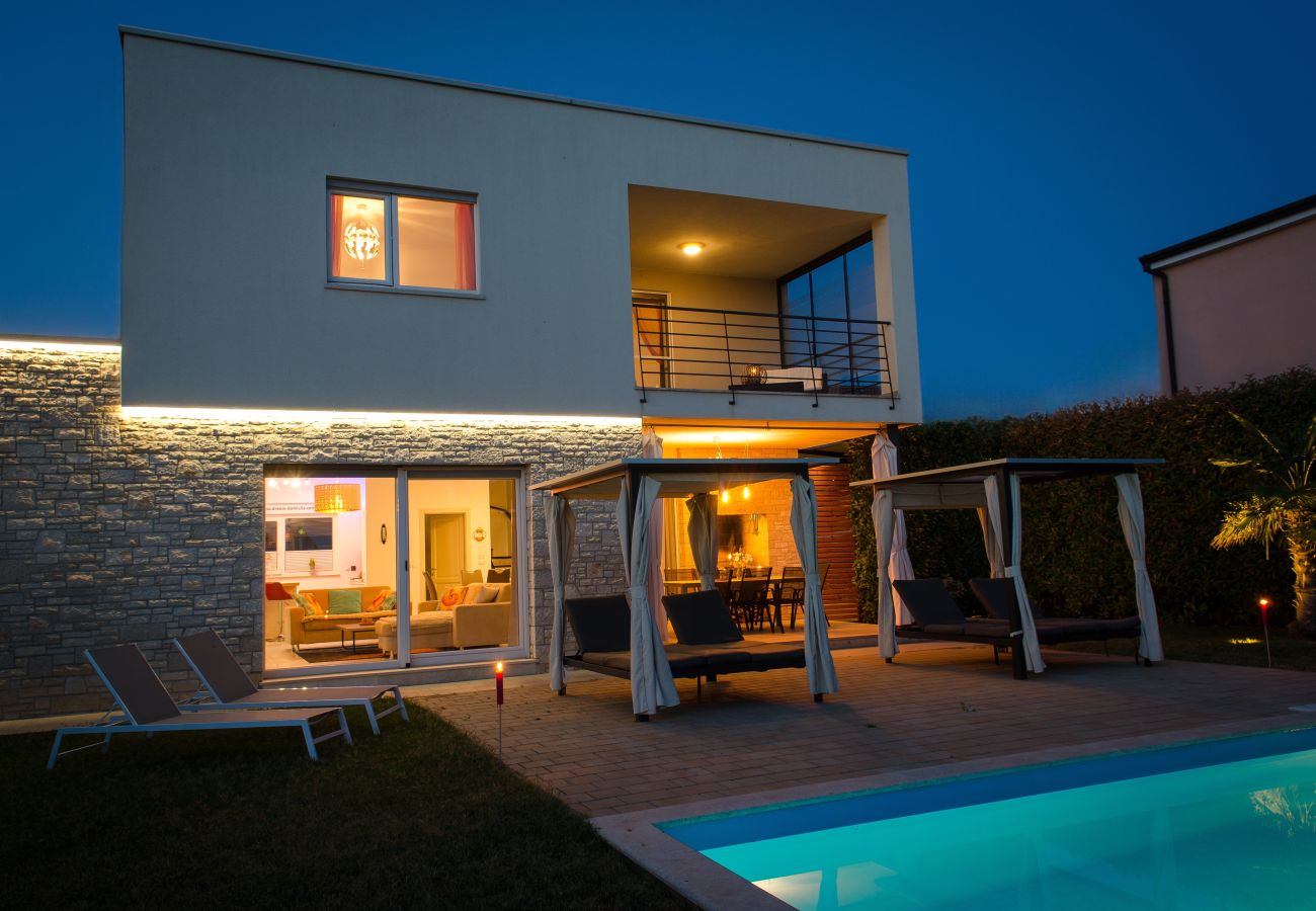 Villa in Bužinija - Villa Sky Dream for 8 persons near Novigrad