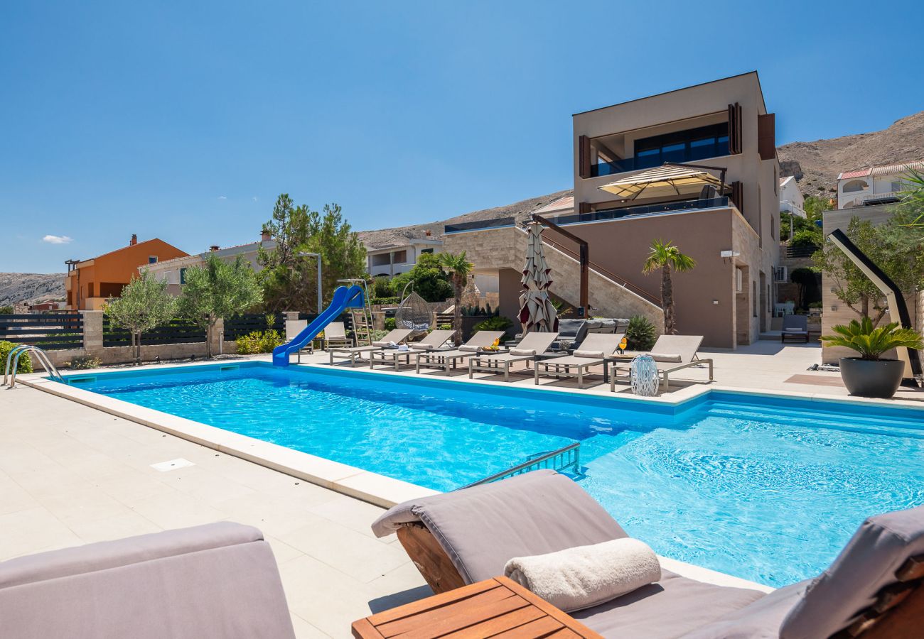 Villa in Pag - Villa Emma on Island Pag for 14 persons with sea view, wellness & pool heating