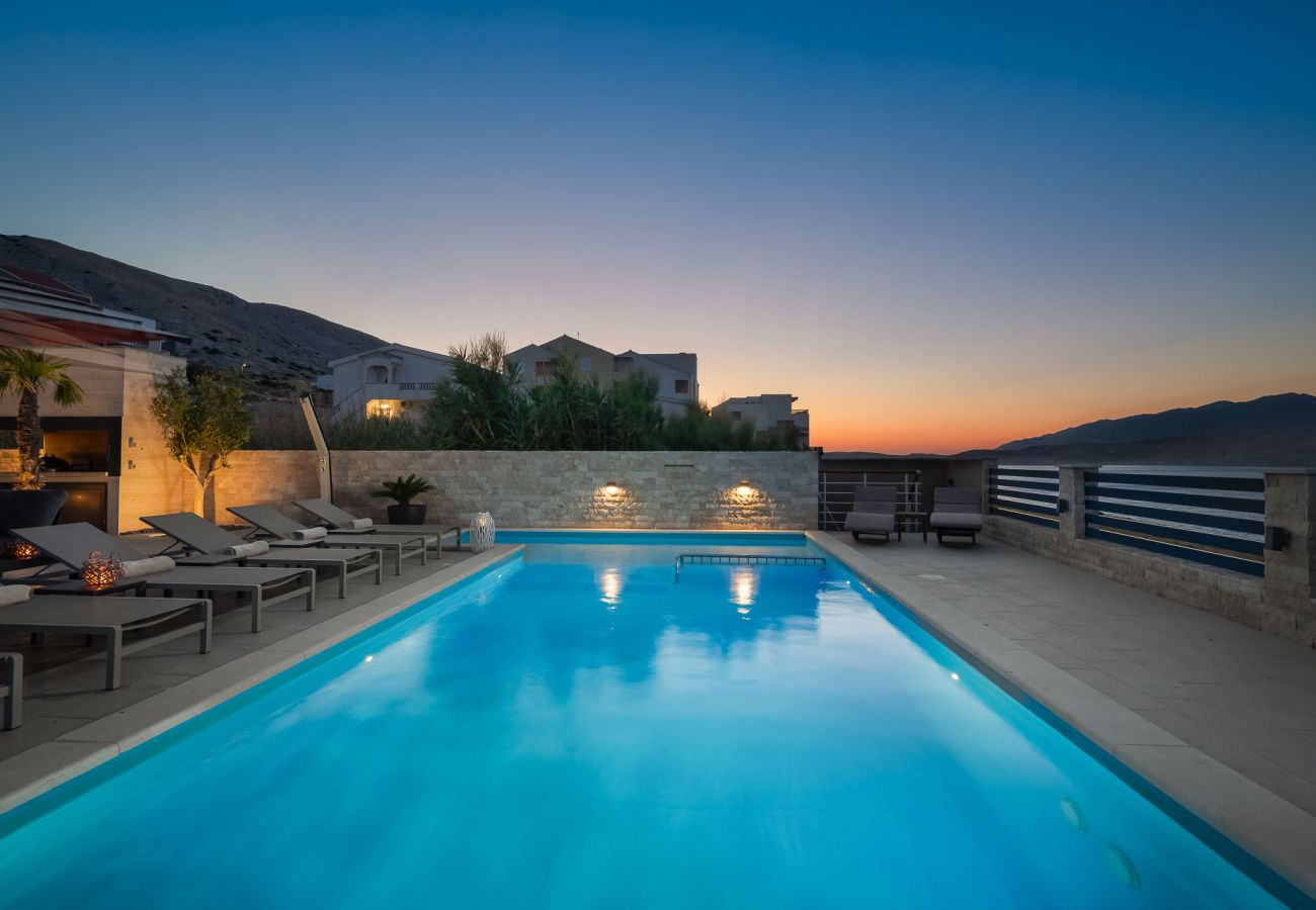 Villa in Pag - Villa Emma on Island Pag for 14 persons with sea view, wellness & pool heating