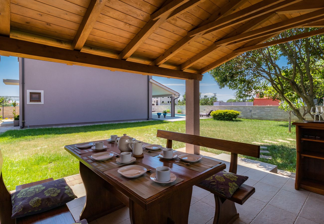 Villa in Jadreški - Villa Roma near Pula for 6 people with private pool 