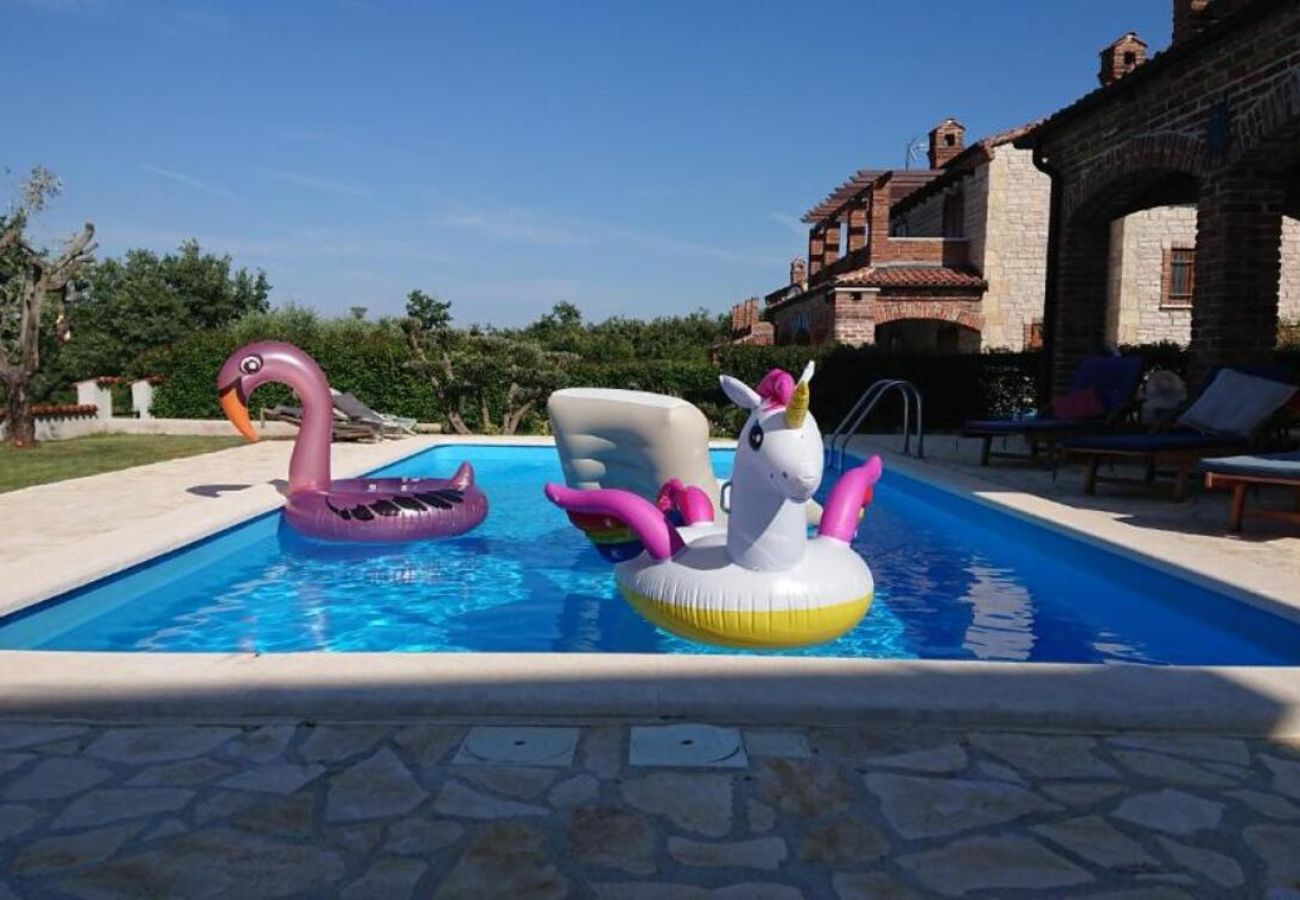 Villa in Butkovici - Villa Sole in Central Istria for 10 people with 4 bedrooms and private pool