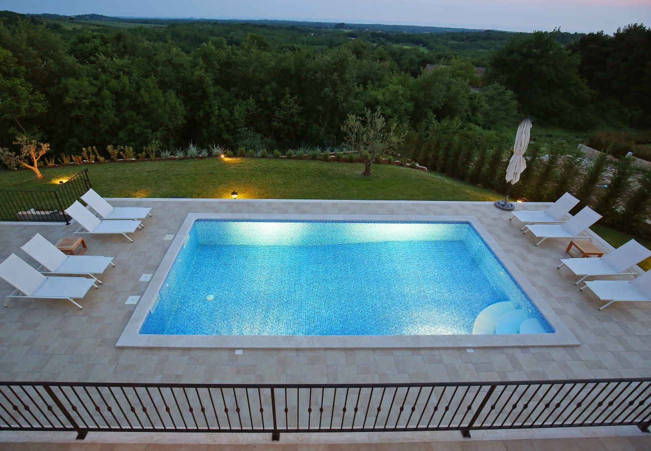 Villa in Babudri - Villa Babudri near Poreč for 10 people with jacuzzi & spa