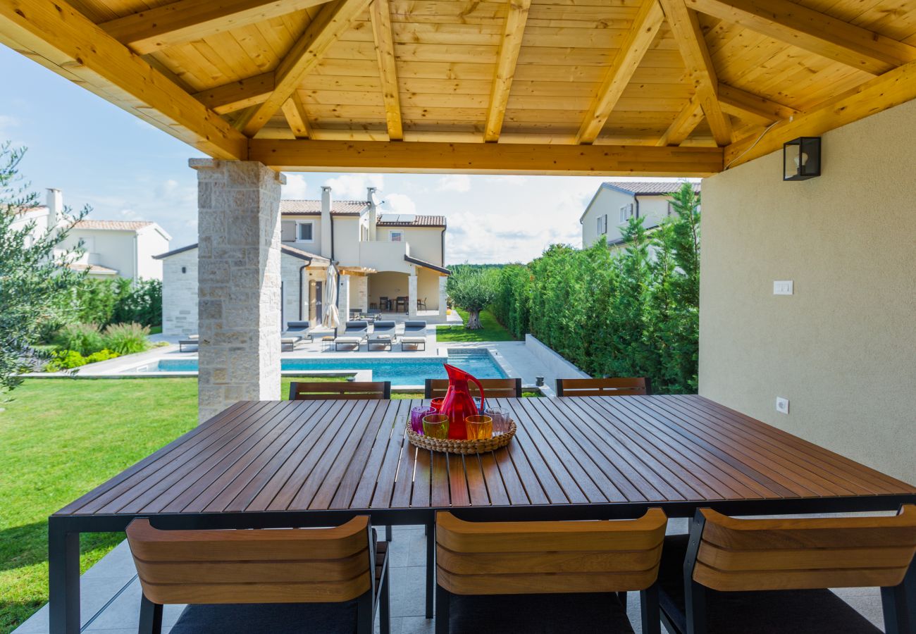 Villa in Tar - Villa No18 near Poreč for 6 people with heated pool