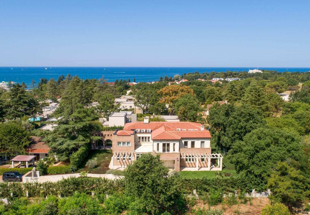 Villa in Porec - Luxury Villa Lionea in Poreč for 10 people with sea view & private pool 