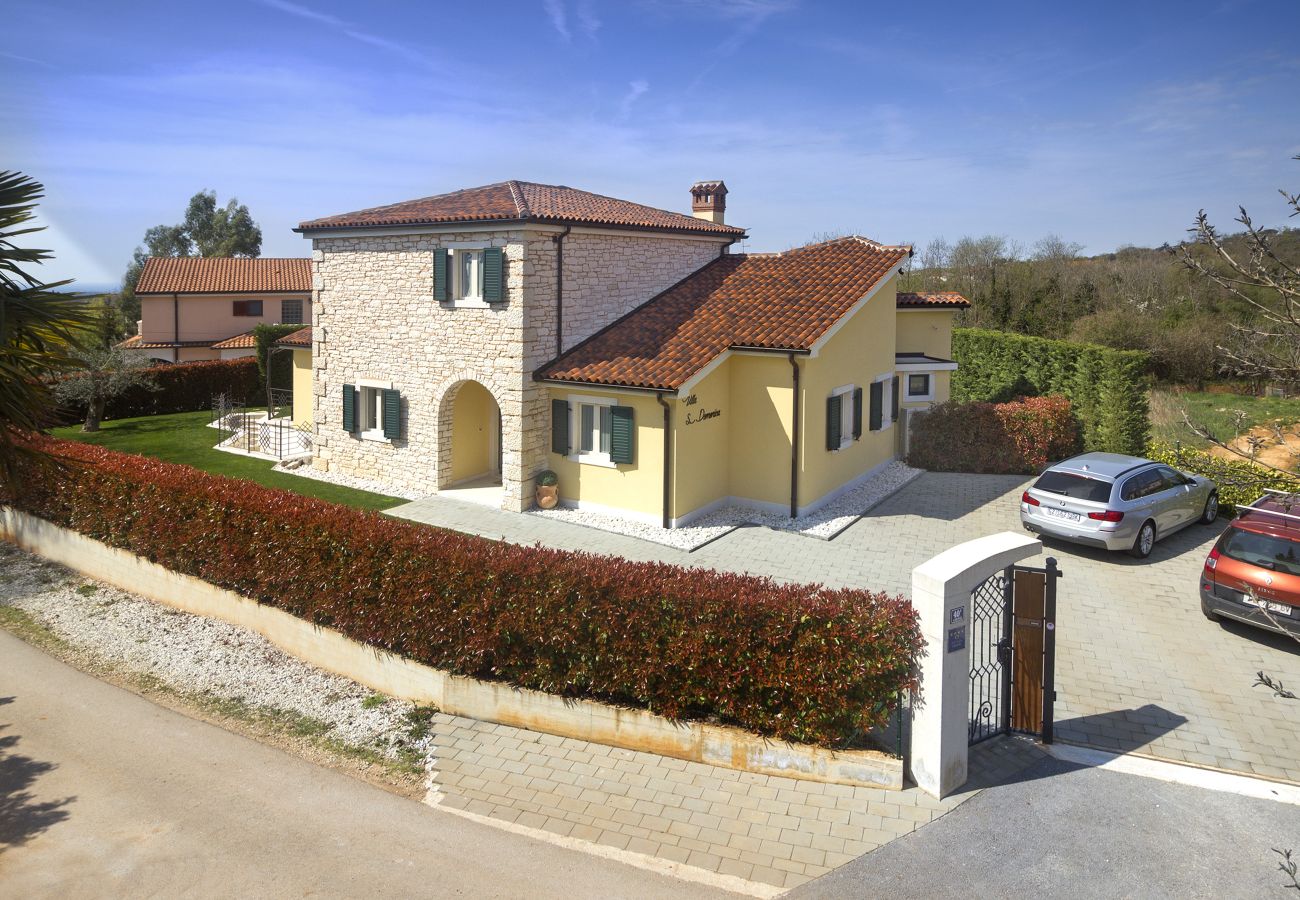 Villa in Labinci - Villa Santa Domenica near Poreč with play room, beautiful tavern & garden