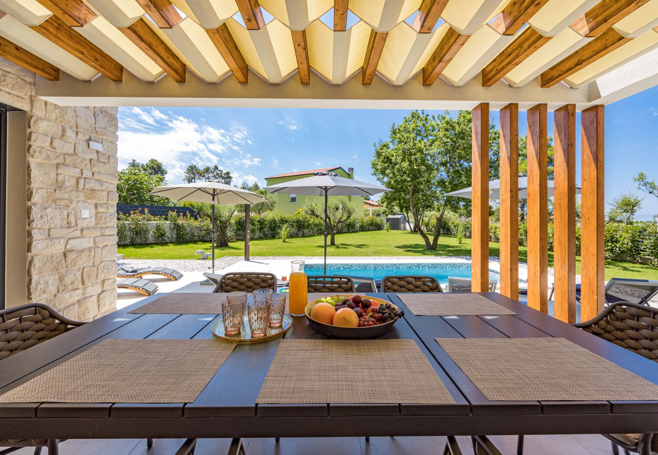 Villa in Marasi - Villa Zanetta pet friendly near Poreč for 8 people with sea view & private pool