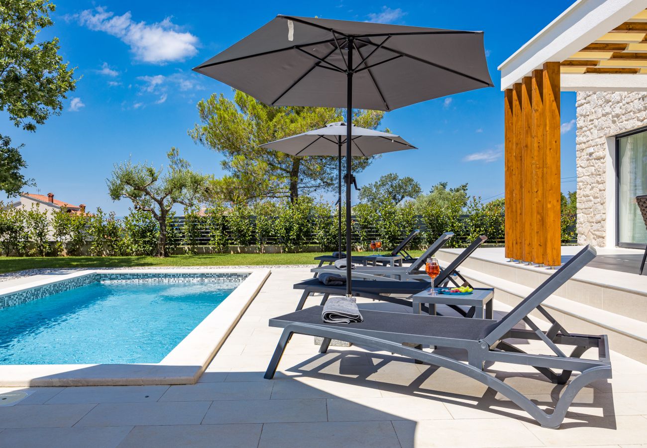 Villa in Marasi - Villa Zanetta pet friendly near Poreč for 8 people with sea view & private pool