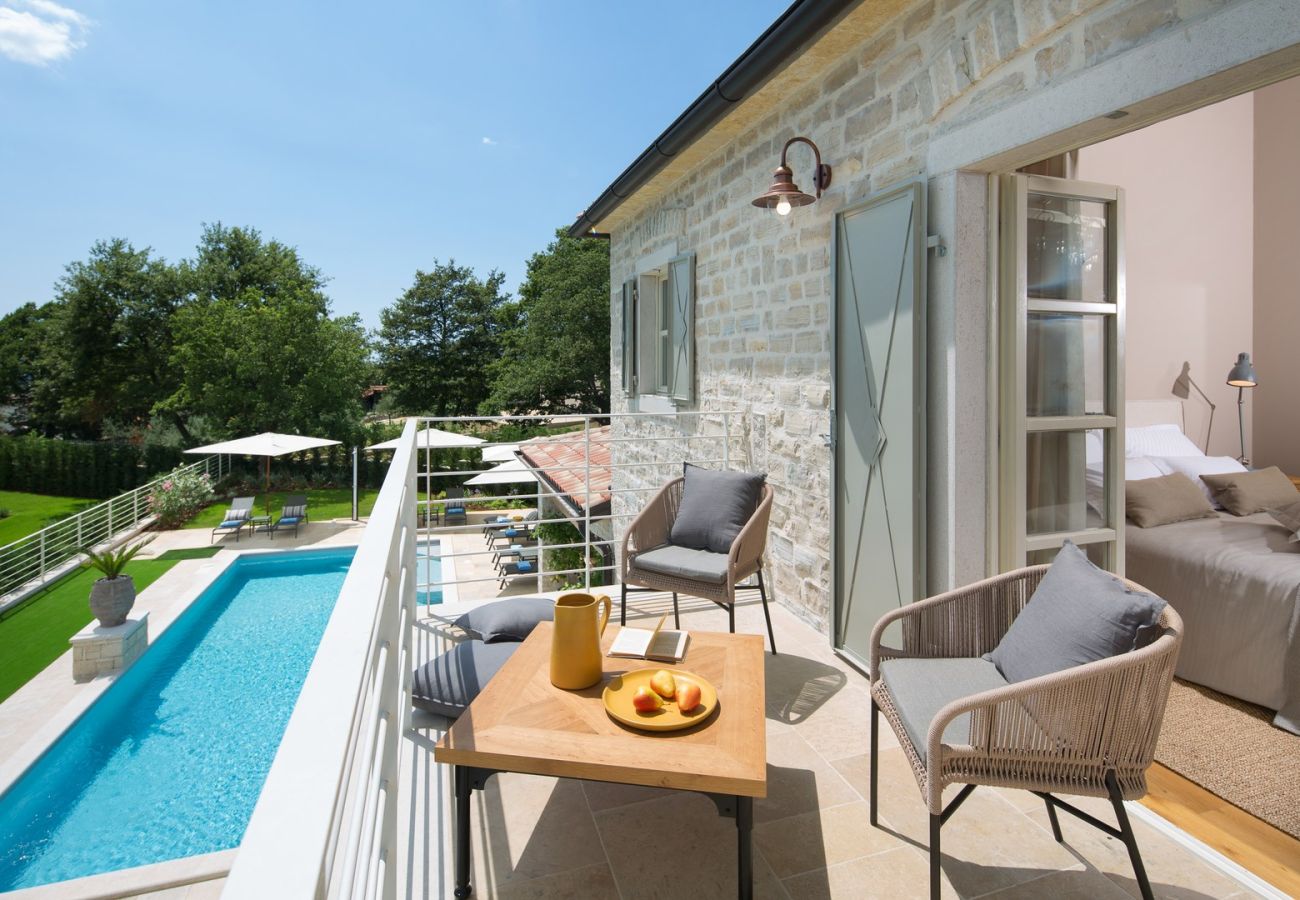 Villa in Ladici - Villa Elena u Ladicima for 8 people with private pool & sports complex in Central Istria