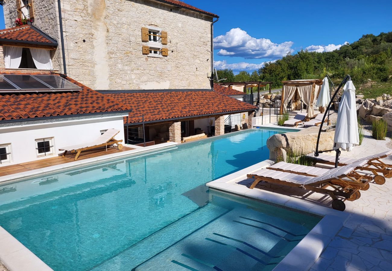 Villa in Žudetici - Villa Blazeni Miroslav Bulesic in Central Istria for 8 people with private heated pool and sauna