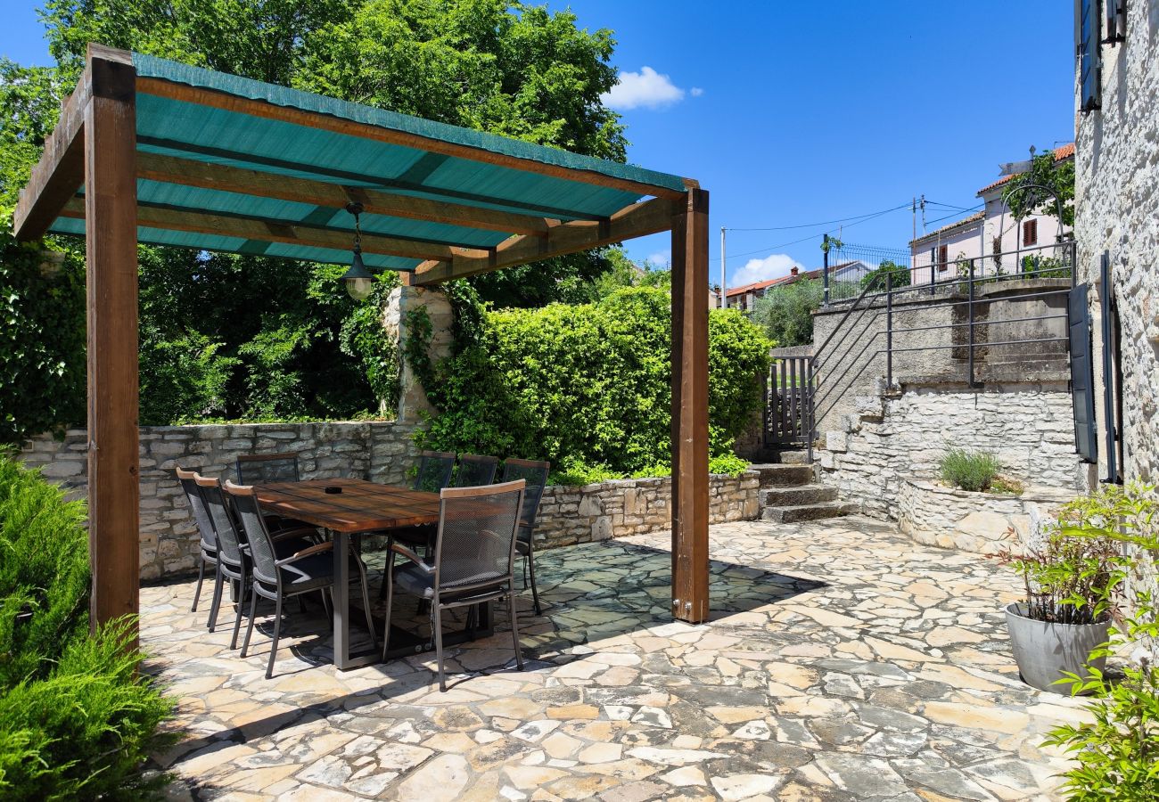 Villa in Butkovici - Casa 42 pet friendly for 9 people in Central Istria with salt - water pool