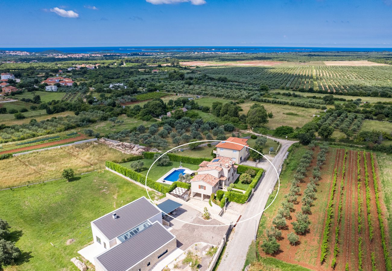 Villa in Galižana - Villa De Flora with salt water pool & sea view near Fažana