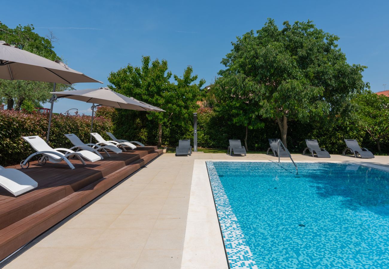 Villa in Brtonigla - Villa LV near Novigrad for 8 people spa & children playground only 1.5 km from beach