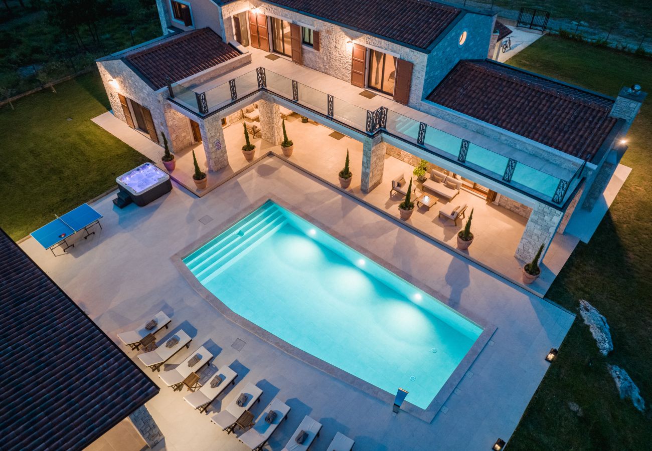 Villa in Hrboki - Villa Antea for 10 people near Labin - Rabac with heated pool 75 m2 - welness & large garden