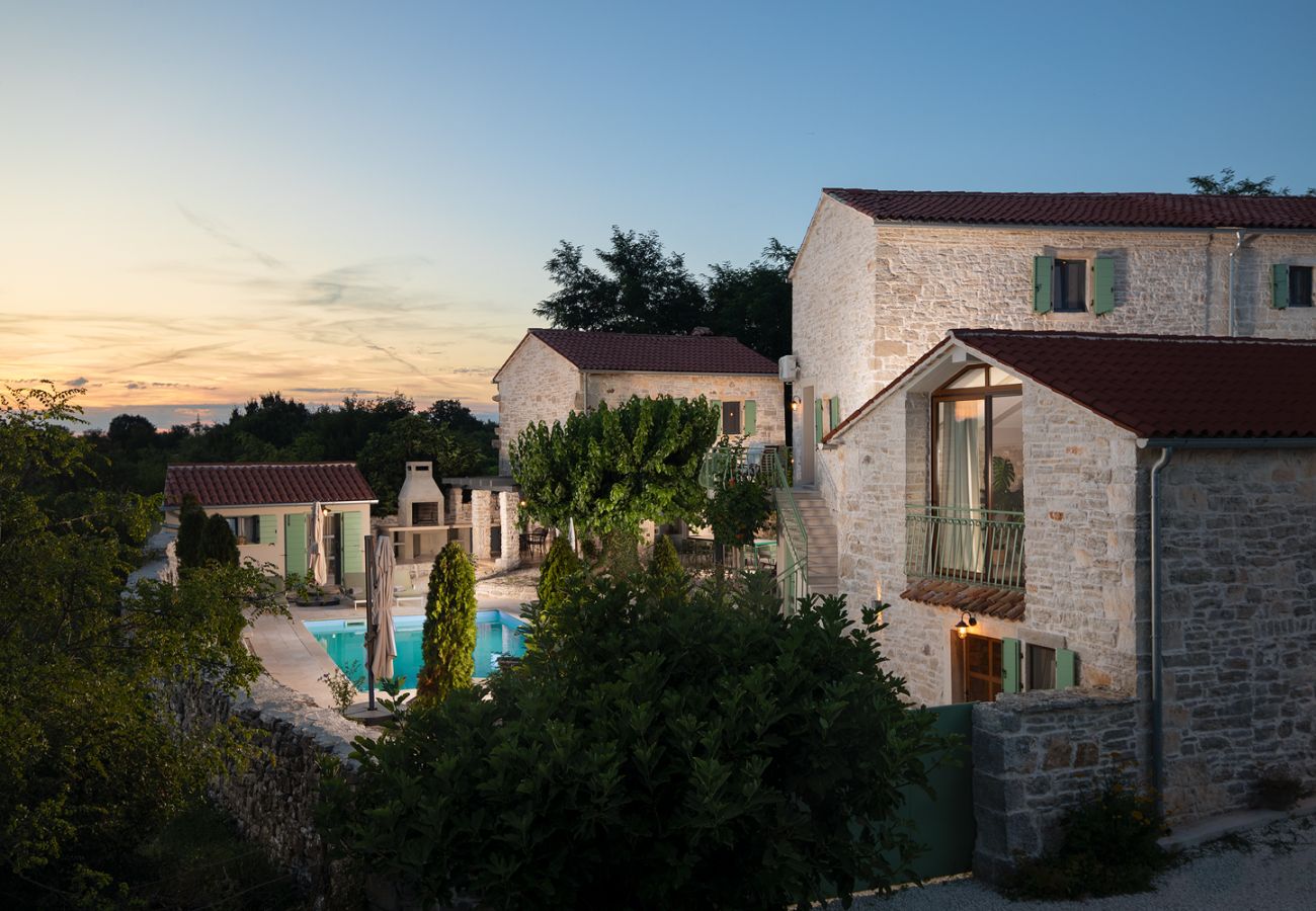 Villa in Bale - Villa Stanza Campitelli for up to 21 people in Central Istria with private pool and pet friendly