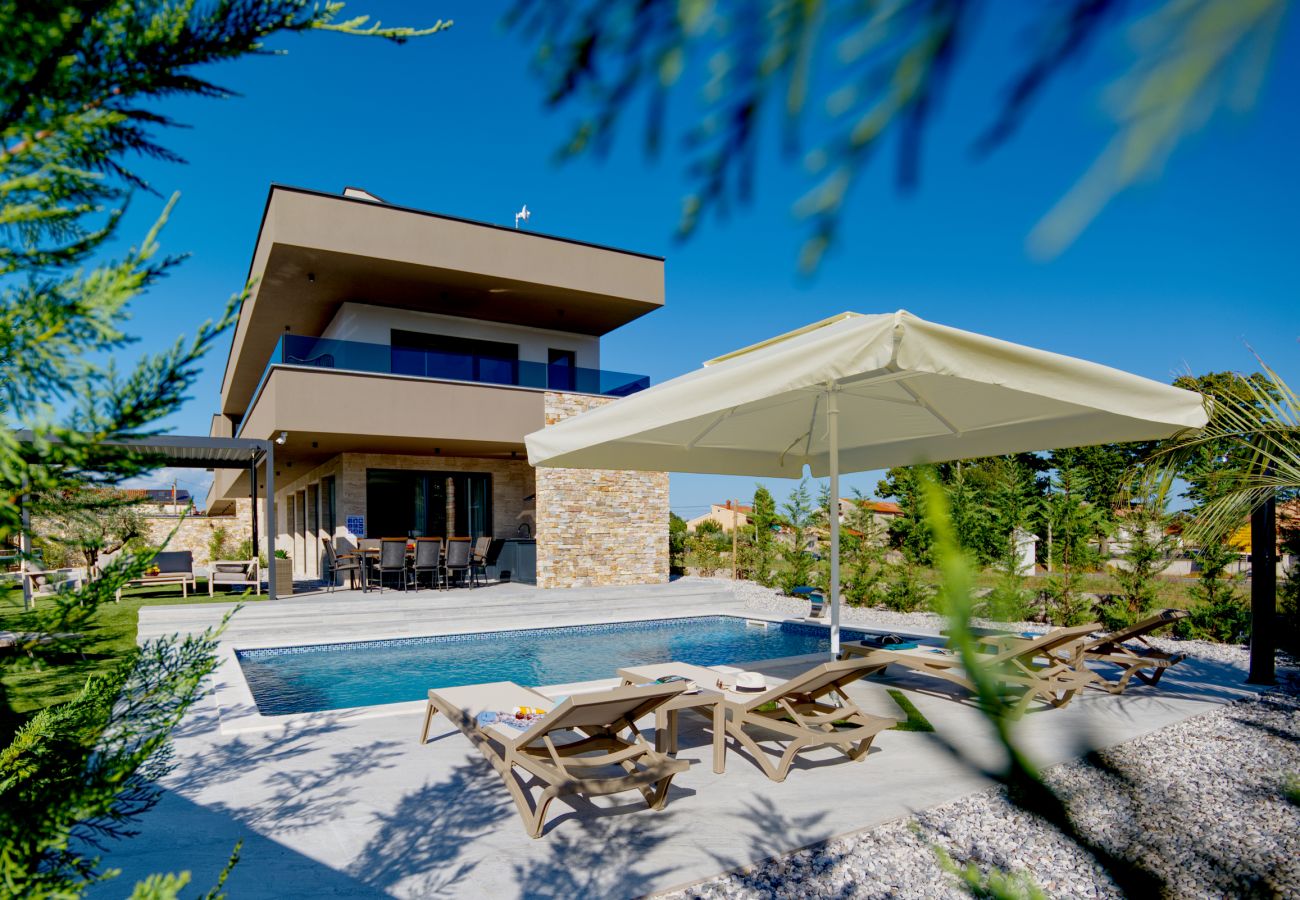 Villa in Marcana - Villa Pieron for 8 people near Pula with heated pool & spa