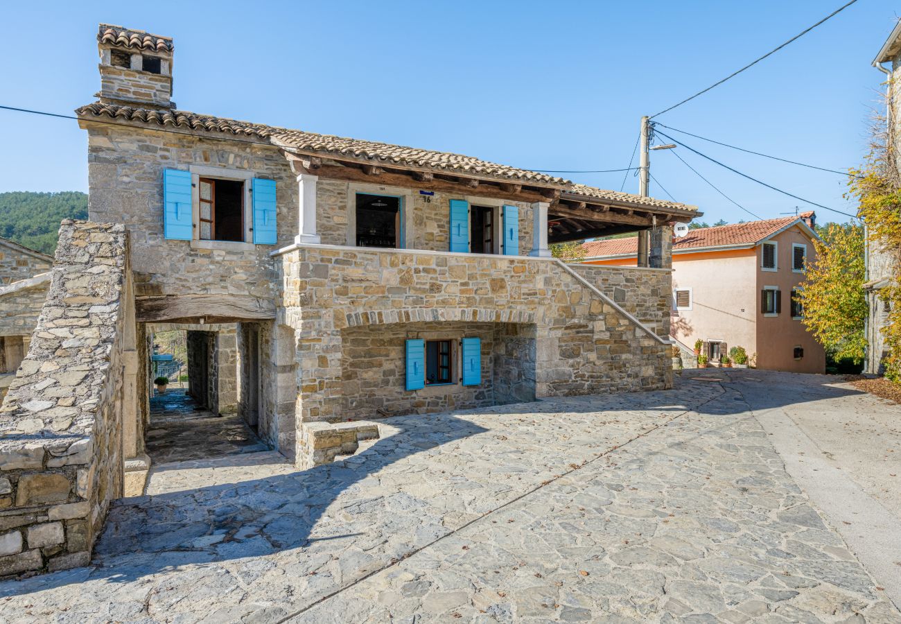 Villa in Buzet - Villa Denis Village in Central Istria for 28 people pet friendly complex of 4 stone houses