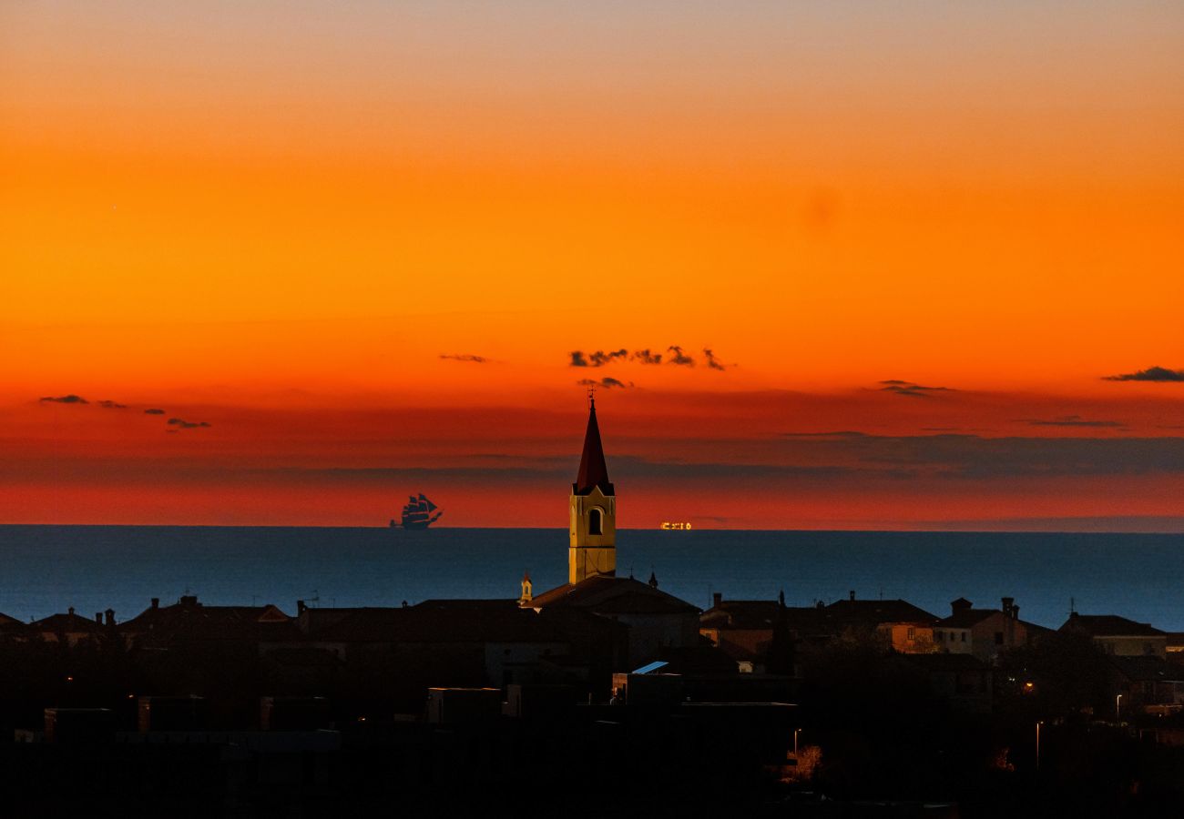 Villa in Brtonigla - Villa Sanpadeo for kids & families in Central Istria with jacuzzi, sauna & sea view