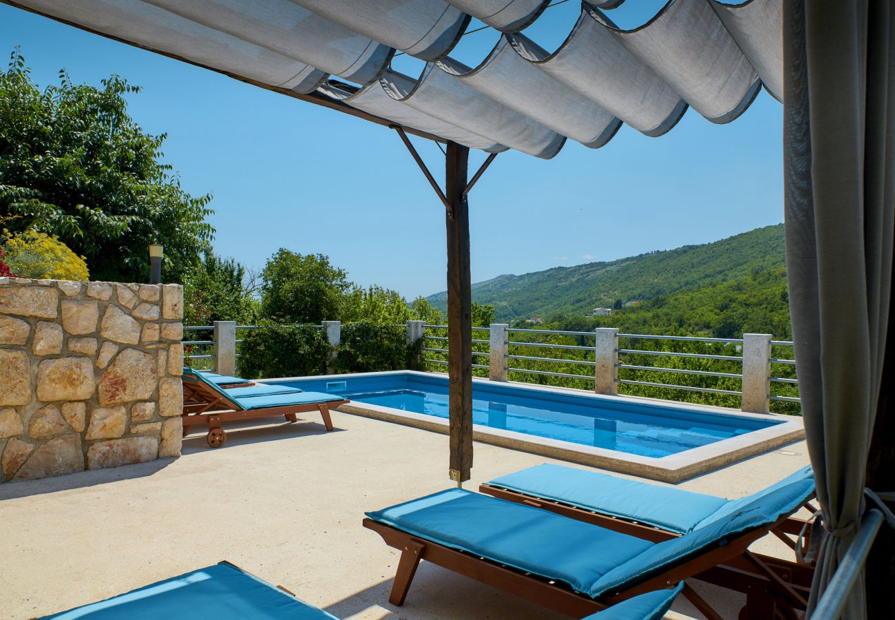 Villa in Mošcenicka Draga - Villa Eugenia for 8 people with private pool & large garden only 3 km from the beach