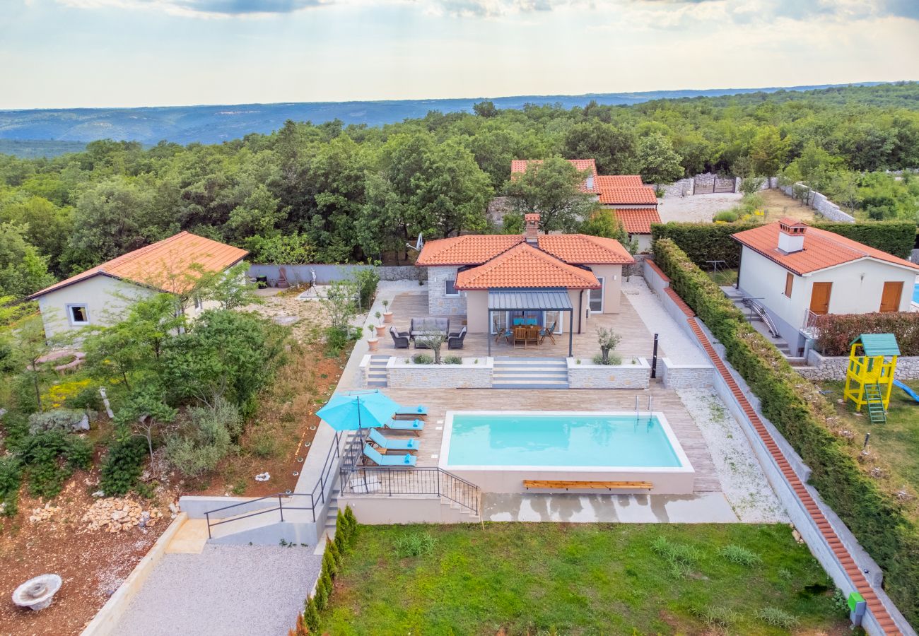 Villa in Salakovci - Villa Krasna Kuća for 5 people near Labin - Rabac with private heated pool