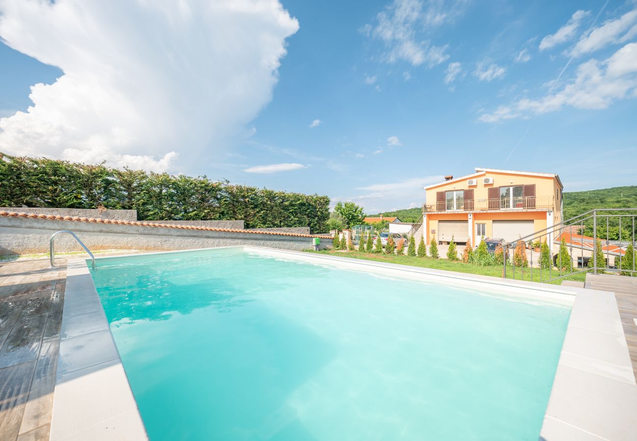 Villa in Salakovci - Villa Krasna Kuća for 5 people near Labin - Rabac with private heated pool