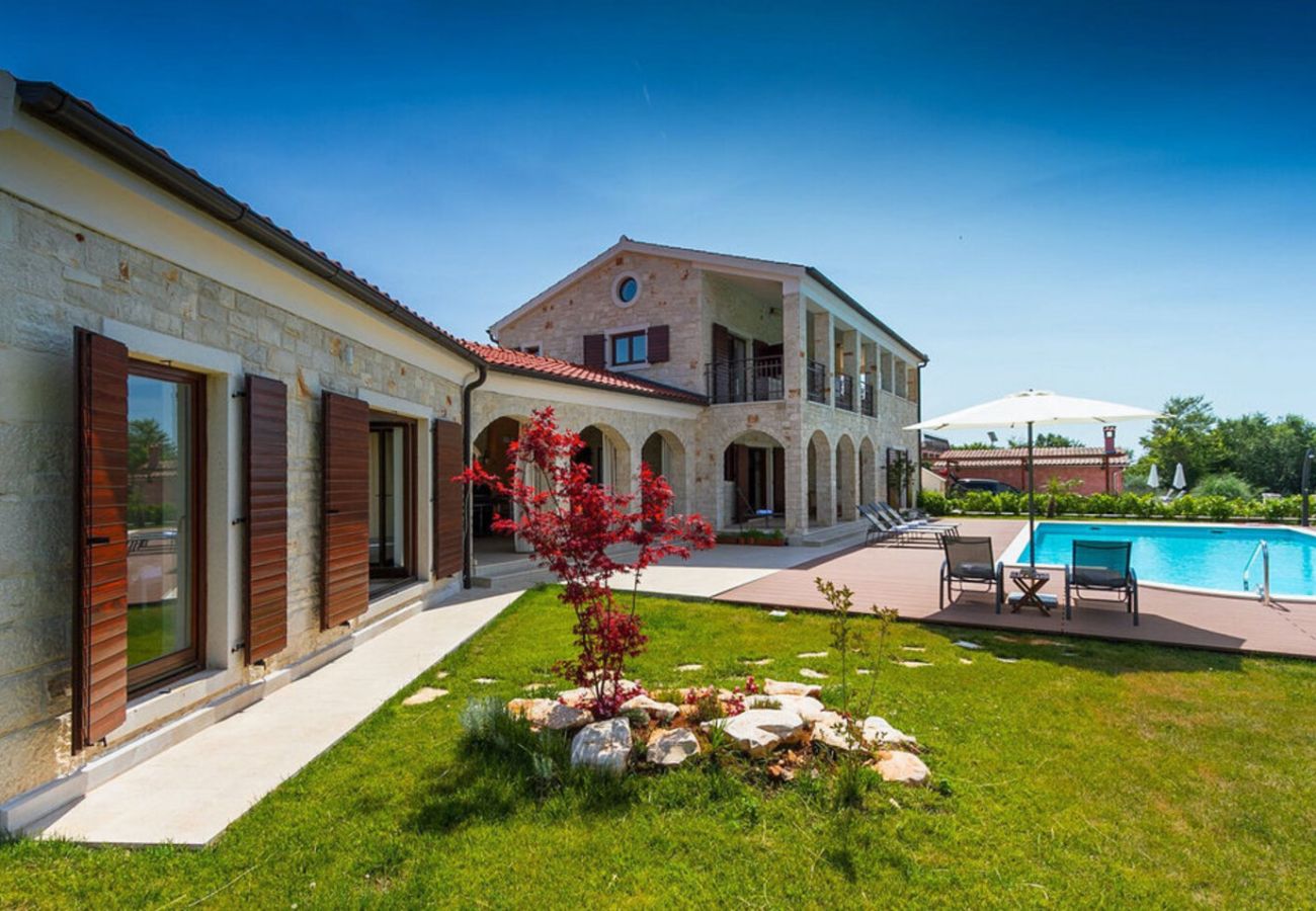 Villa in Vošteni - Villa Dubravka in Central Istria for 11 people - pet friendly with 70 m2 private pool