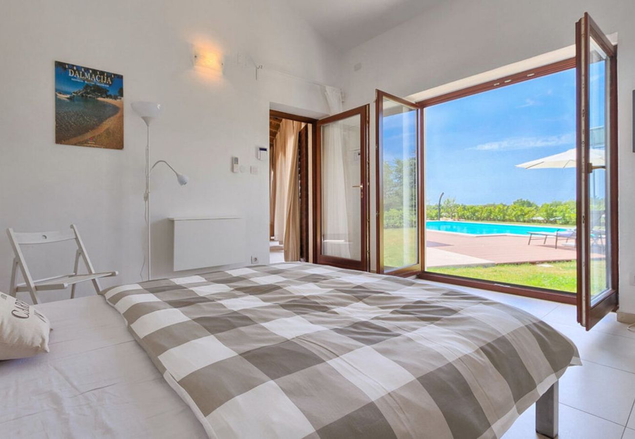 Villa in Vošteni - Villa Dubravka in Central Istria for 11 people - pet friendly with 70 m2 private pool