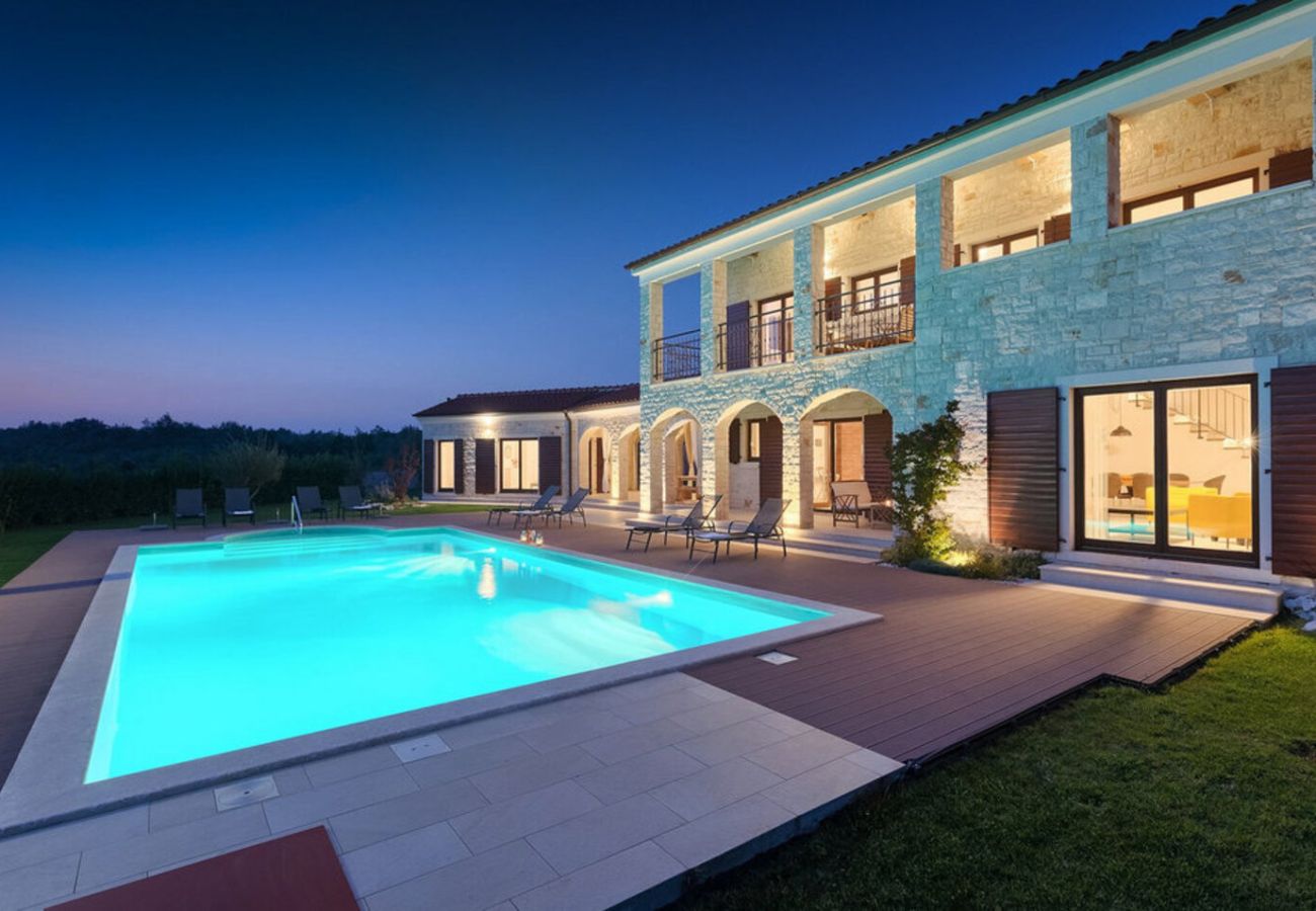 Villa in Vošteni - Villa Dubravka in Central Istria for 11 people - pet friendly with 70 m2 private pool