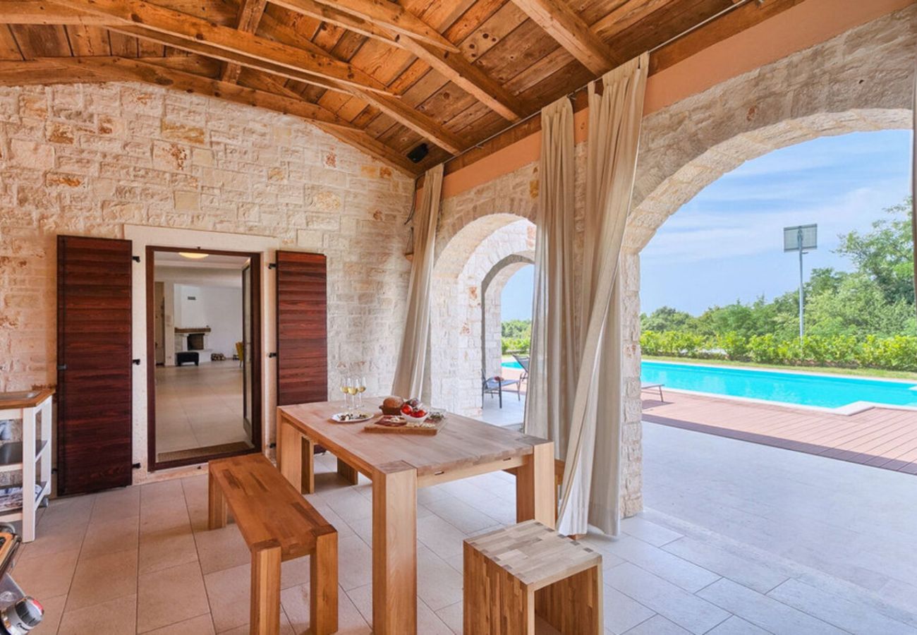 Villa in Vošteni - Villa Dubravka in Central Istria for 11 people - pet friendly with 70 m2 private pool