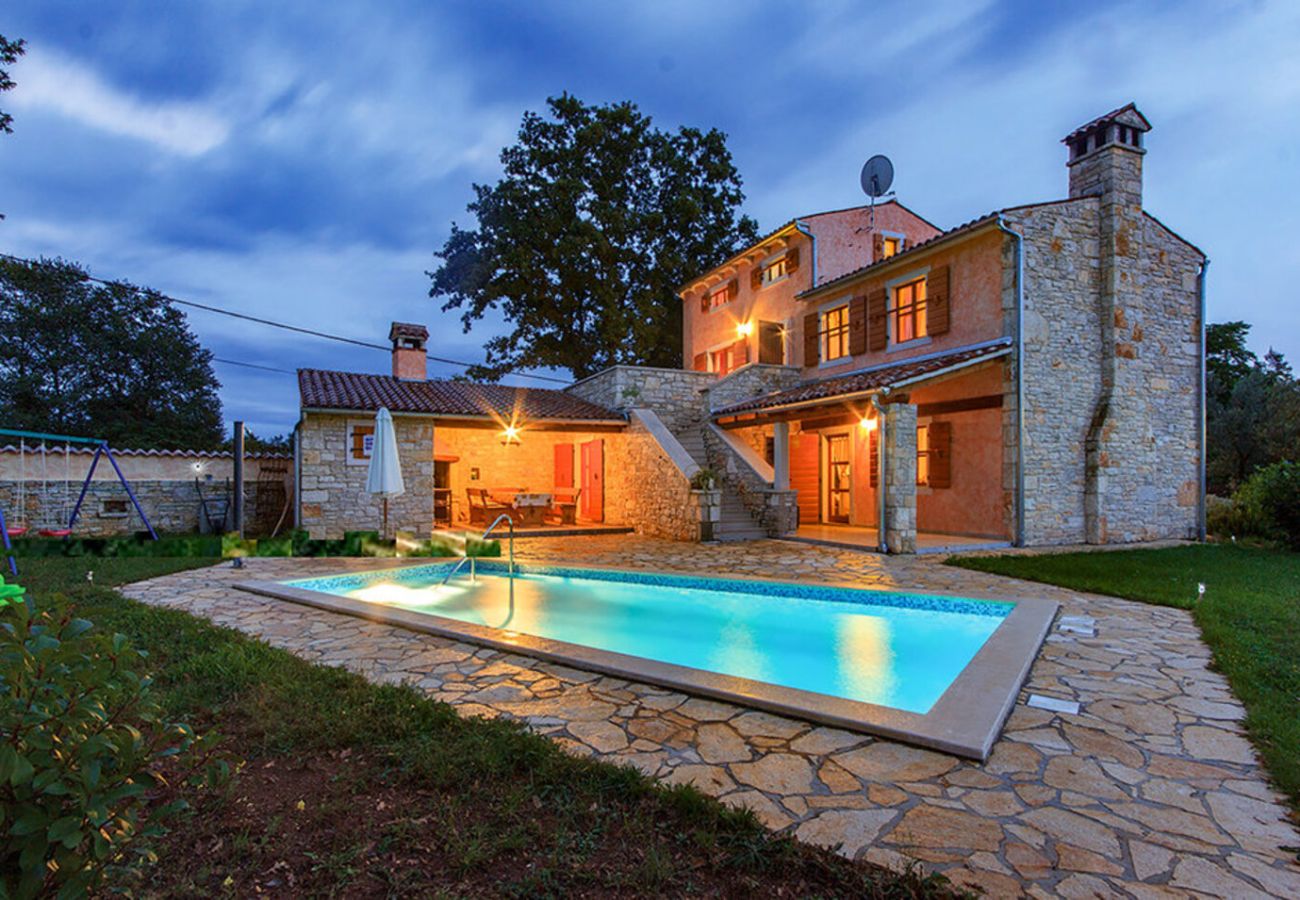 Villa in Divšici - Villa Boduleri for 9 people in Central Istria with private pool & children playground 