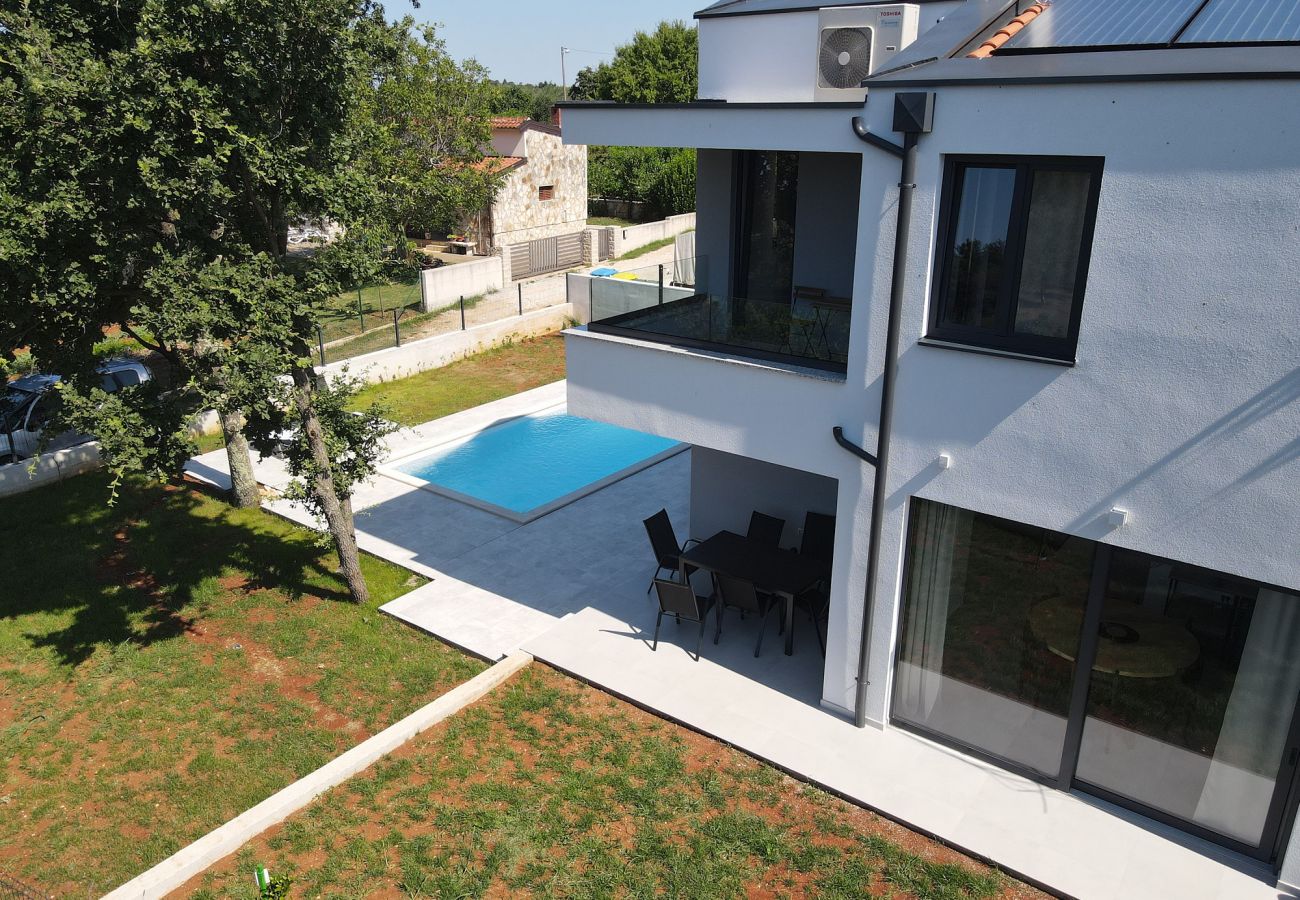 Villa in Porec - Villa Barbara in Poreč for 6 people with private pool & only 1 km from beach