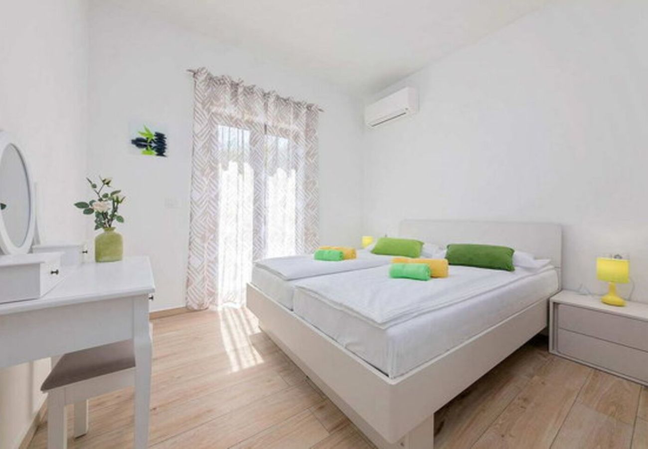 Villa in Labin - Villa Milica near Labin for 8 people with private pool & pet friendly