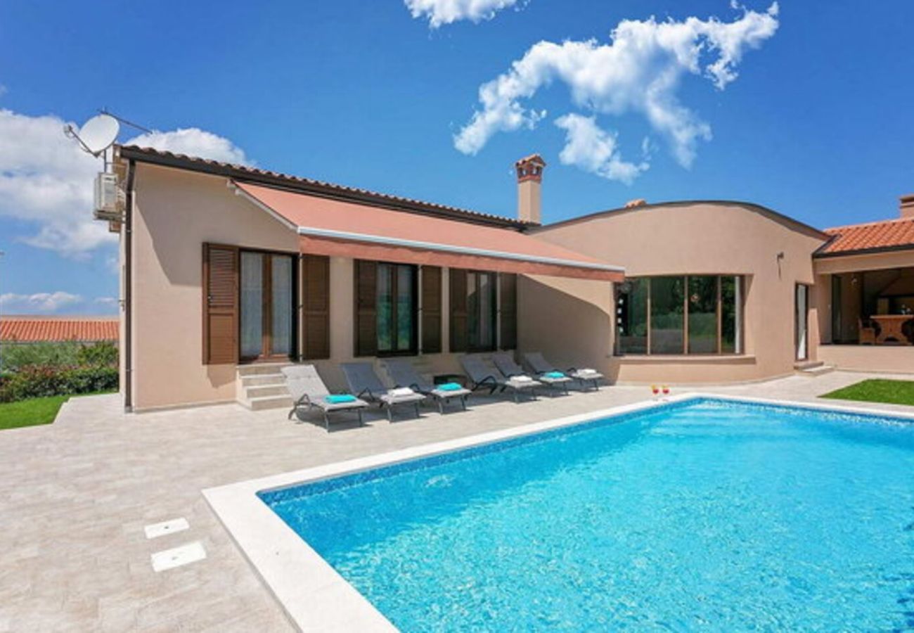 Villa in Labin - Villa Milica near Labin for 8 people with private pool & pet friendly