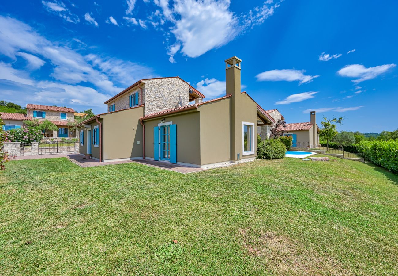 Villa in Vardica - Villa Figlica for 6 people near Umag with jacuzzi & pet friendly