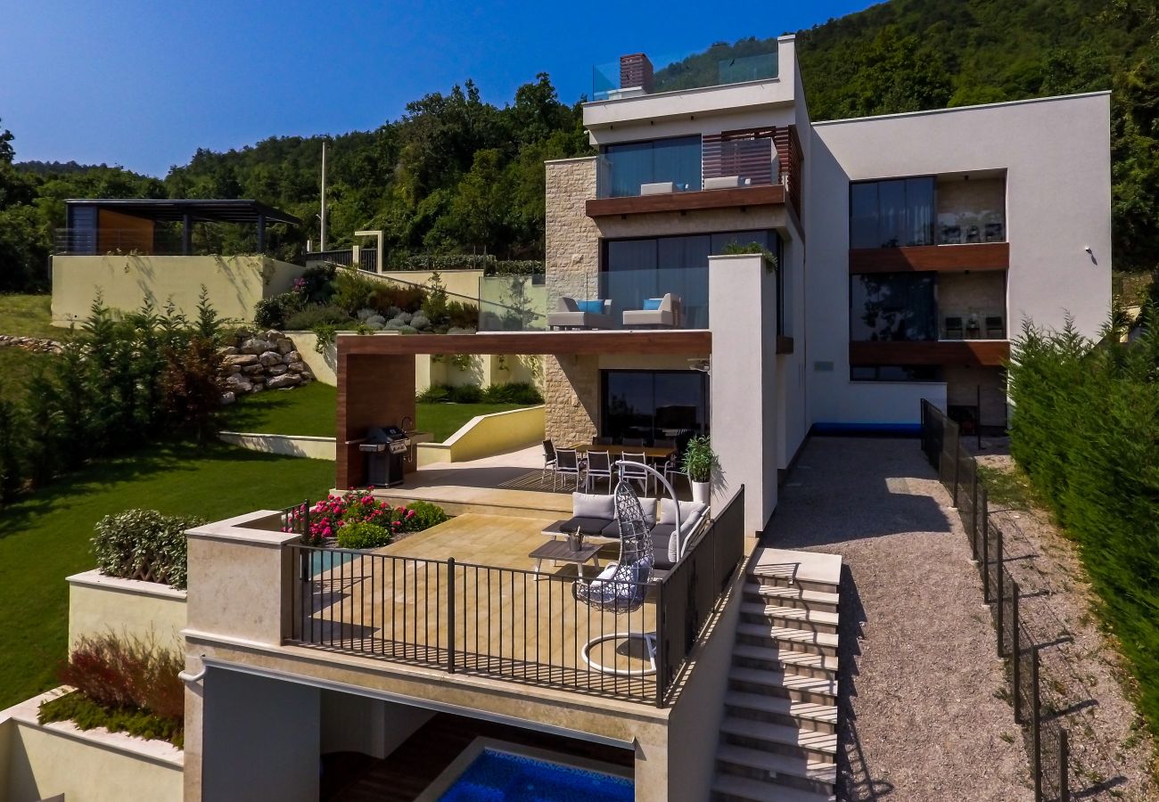 Villa in Poljane - Luxury Villa AltaVista for 8 people with wellness, private mini golf court & amazing sea view