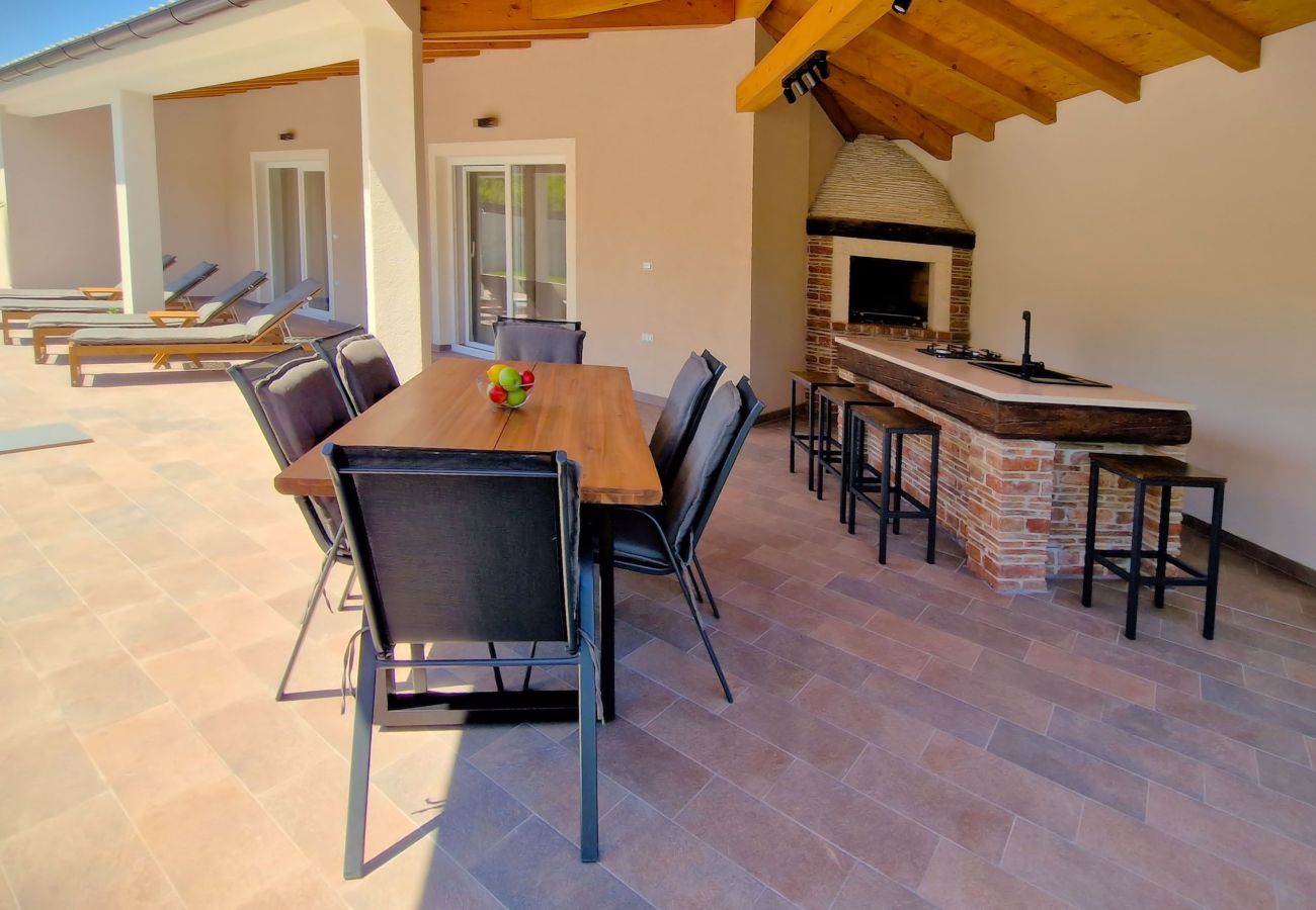 Villa in Rovinjsko Selo - Villa Terrana near Rovinj for 6 people with private pool 