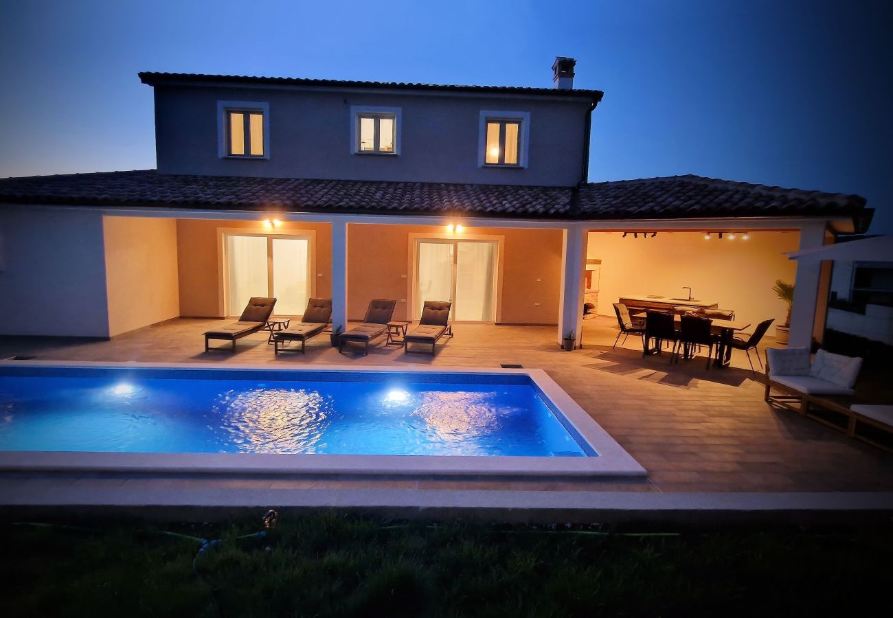 Villa in Rovinjsko Selo - Villa Terrana near Rovinj for 6 people with private pool 