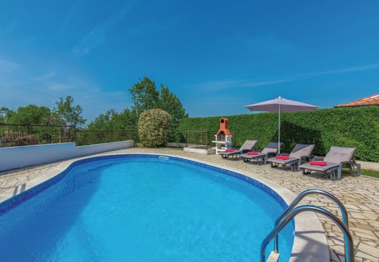 Villa in Montižana - Villa Belvedere for 6 people near Poreč with sea view and pet friendly